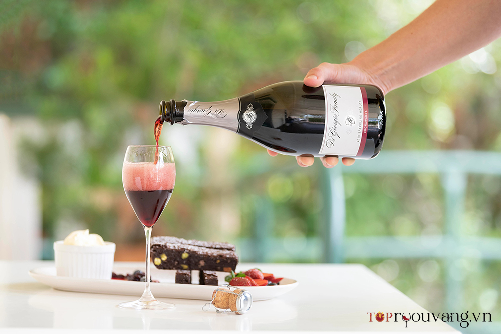 Blanc De Noirs (trắng đen)